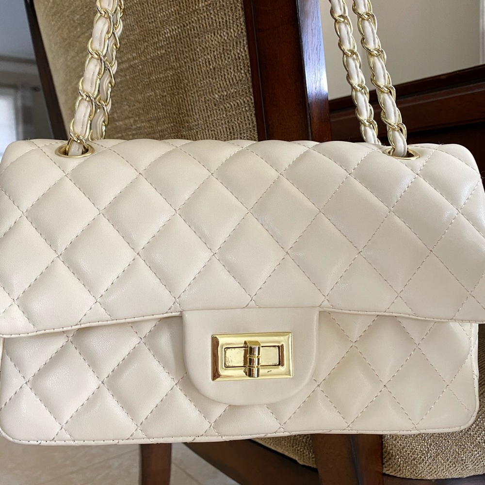 ✨ RedDress Boutique Classic Flap Shoulder Bag ✨